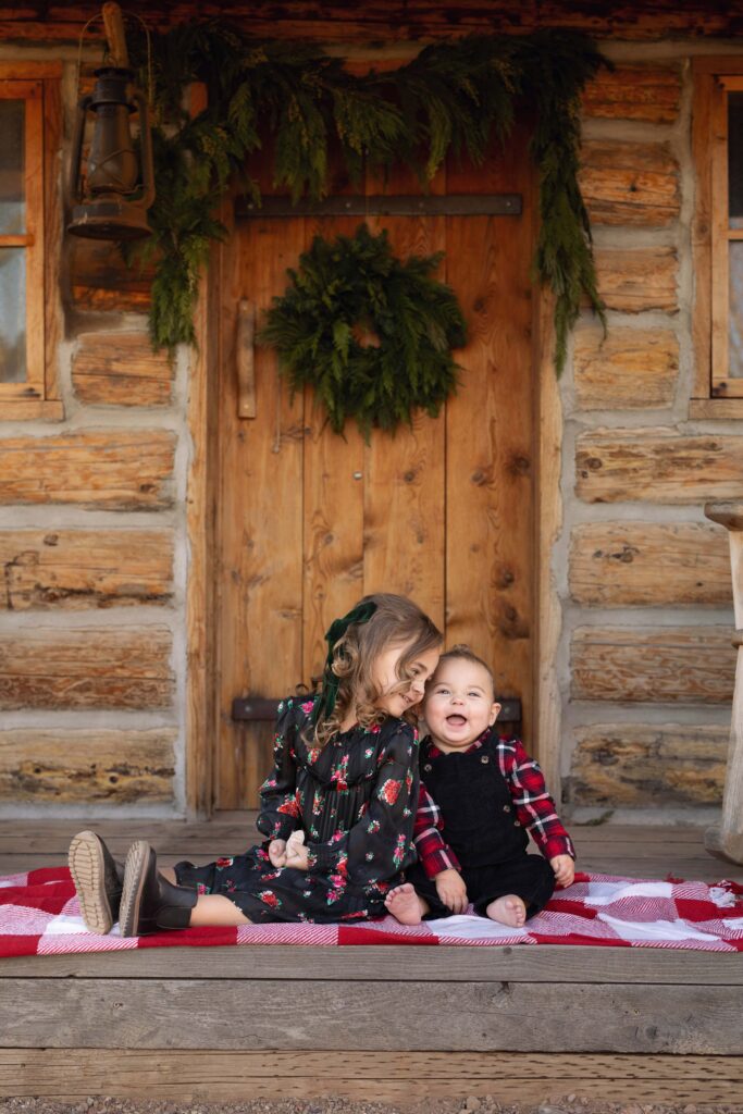 Rustic Christmas Photos in Southern Utah, Mini Sessions
